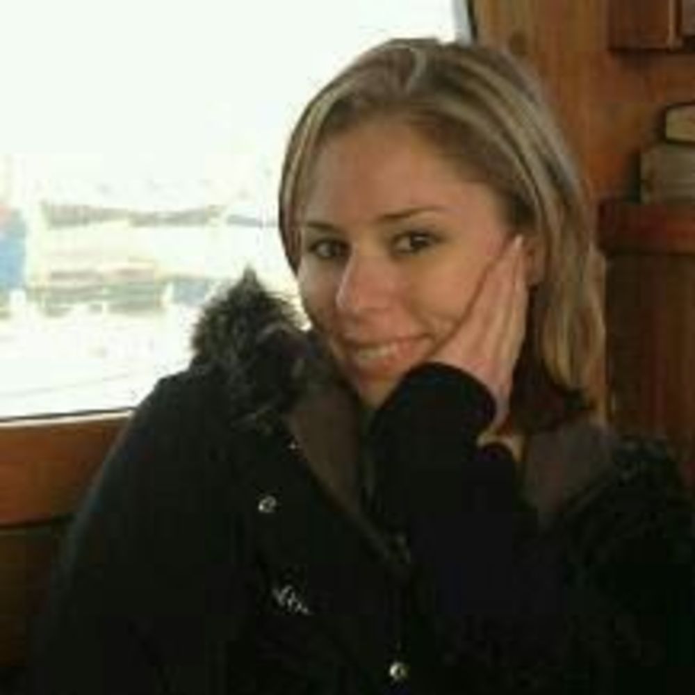 Meet your Posher, Andrea